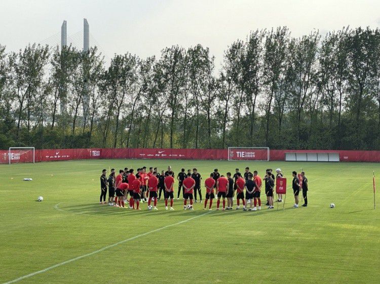 04:00西甲 巴塞罗那 VS 马德里竞技 同分对决，两大豪门谁能拿下重要三分？！